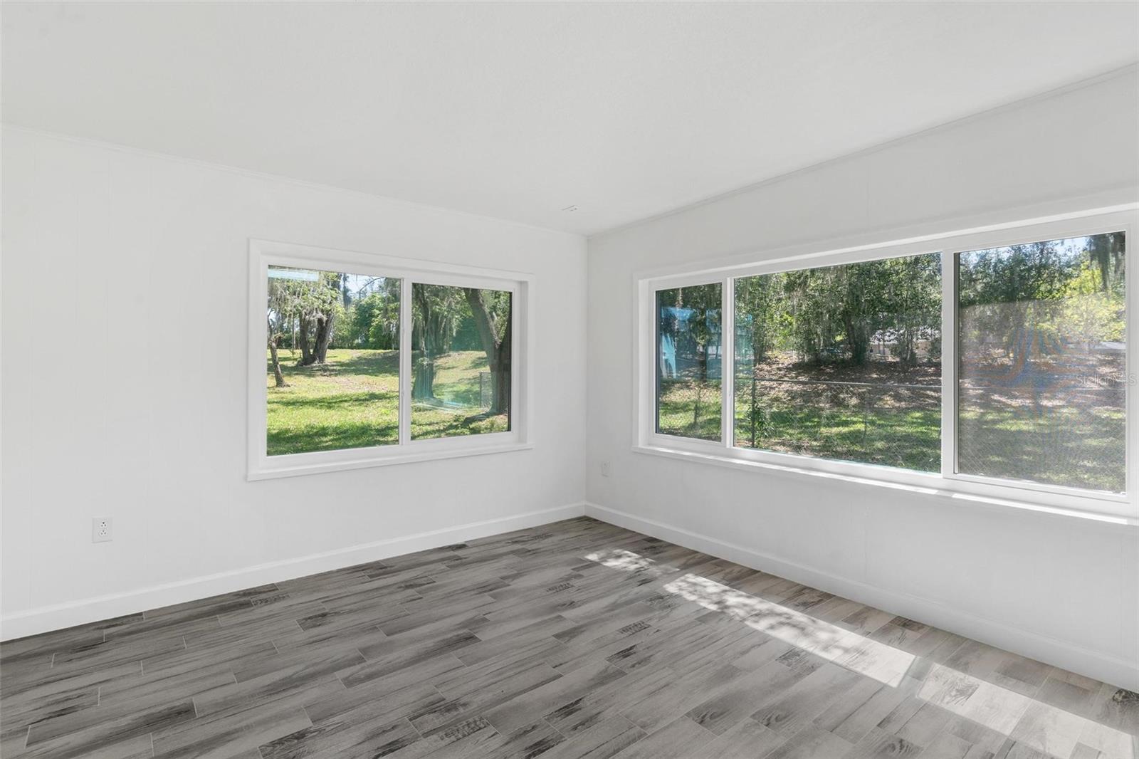 109 W LAKEVIEW ST, LADY LAKE, FL — photo 27