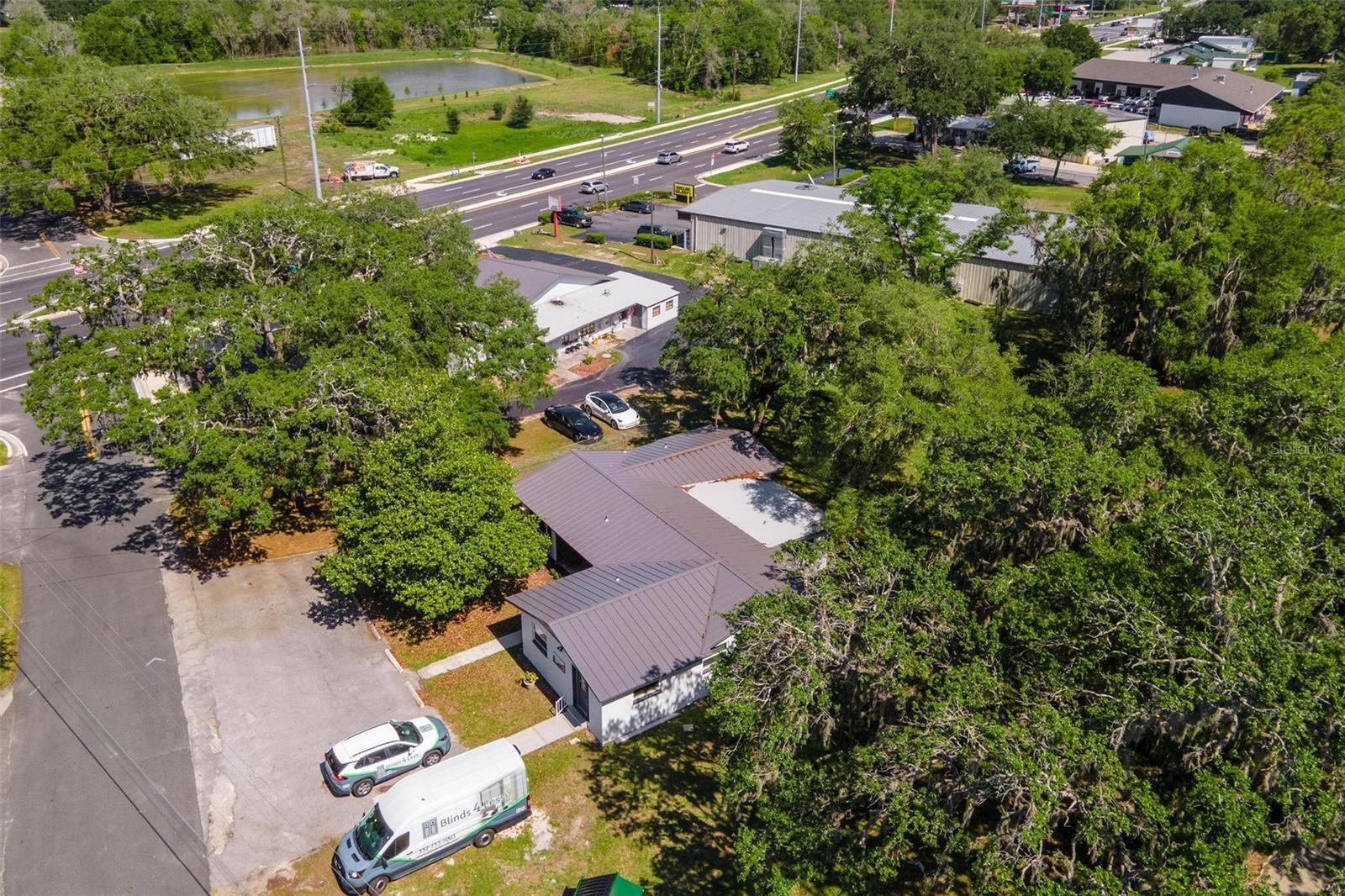 109 W LAKEVIEW ST, LADY LAKE, FL — photo 46