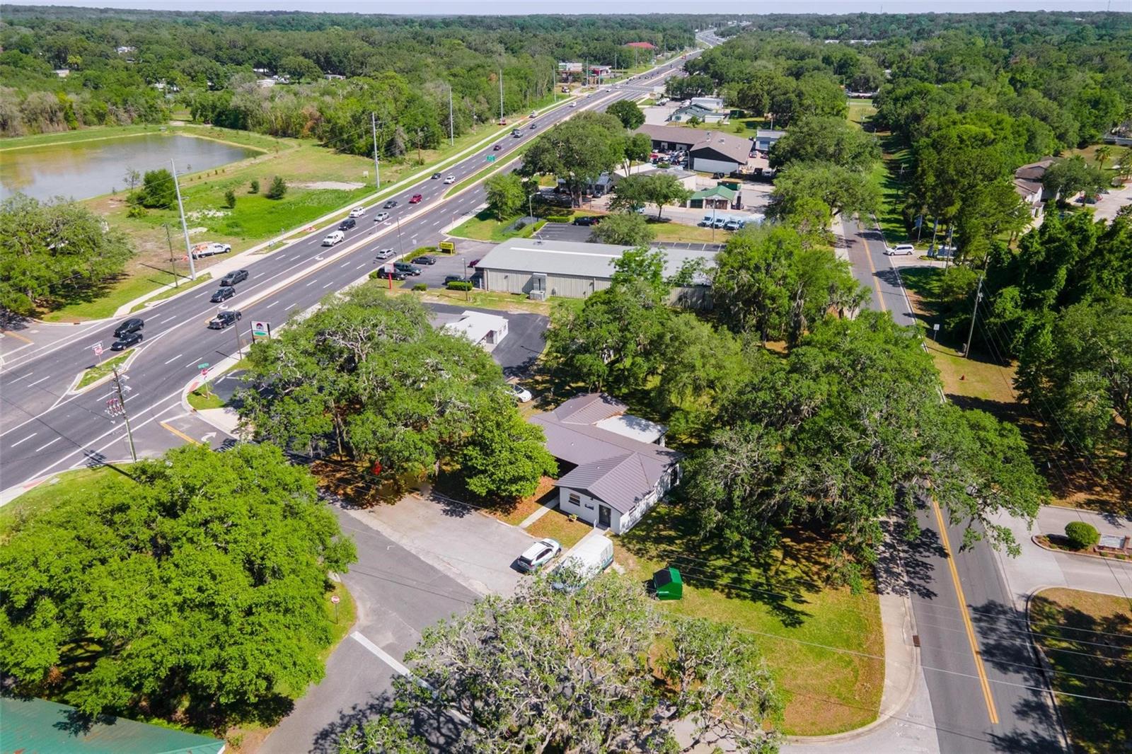 109 W LAKEVIEW ST, LADY LAKE, FL — photo 49
