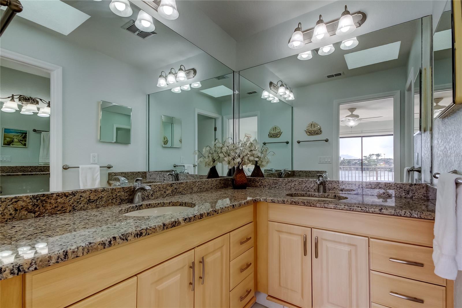 135 92ND AVE #5, TREASURE ISLAND, FL — photo 27