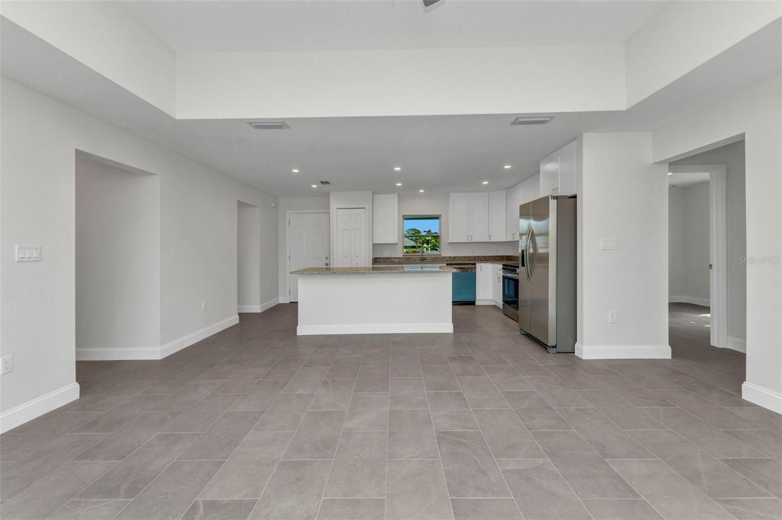 3435 W PRICE BLVD, NORTH PORT, FL — photo 16