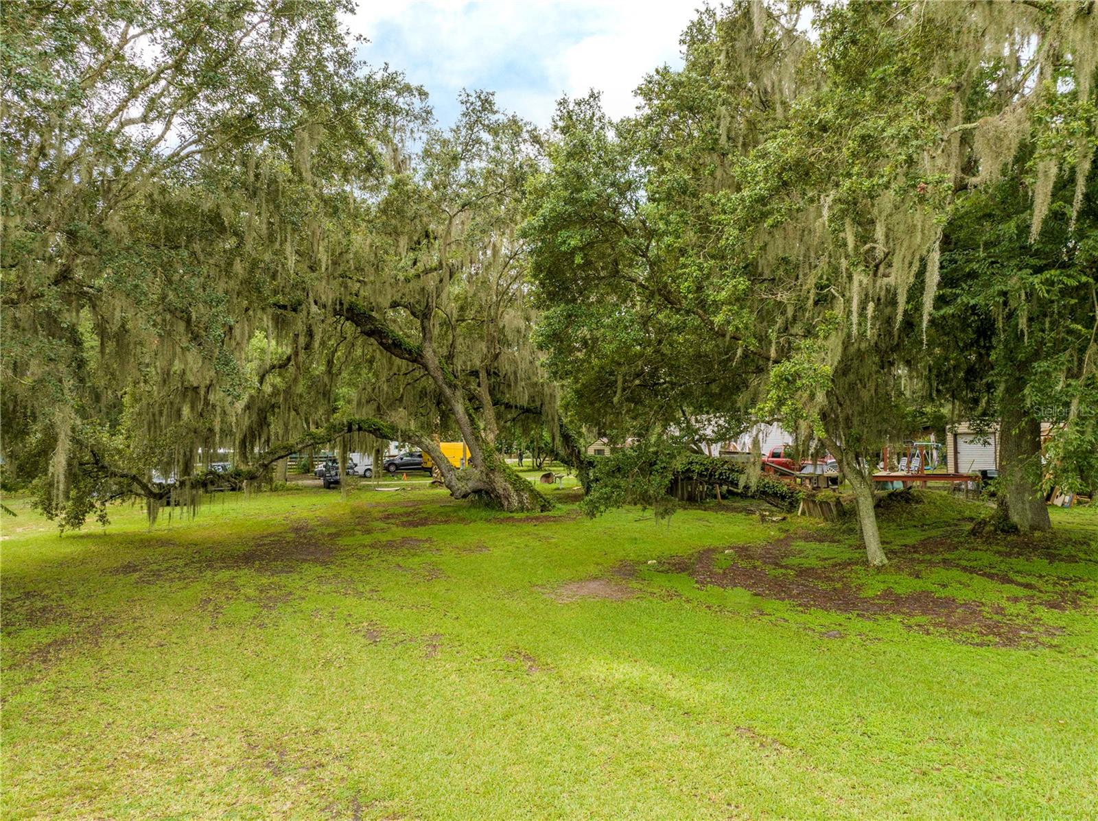 36720 EMERALDA ISLAND RD, LEESBURG, FL — photo 20