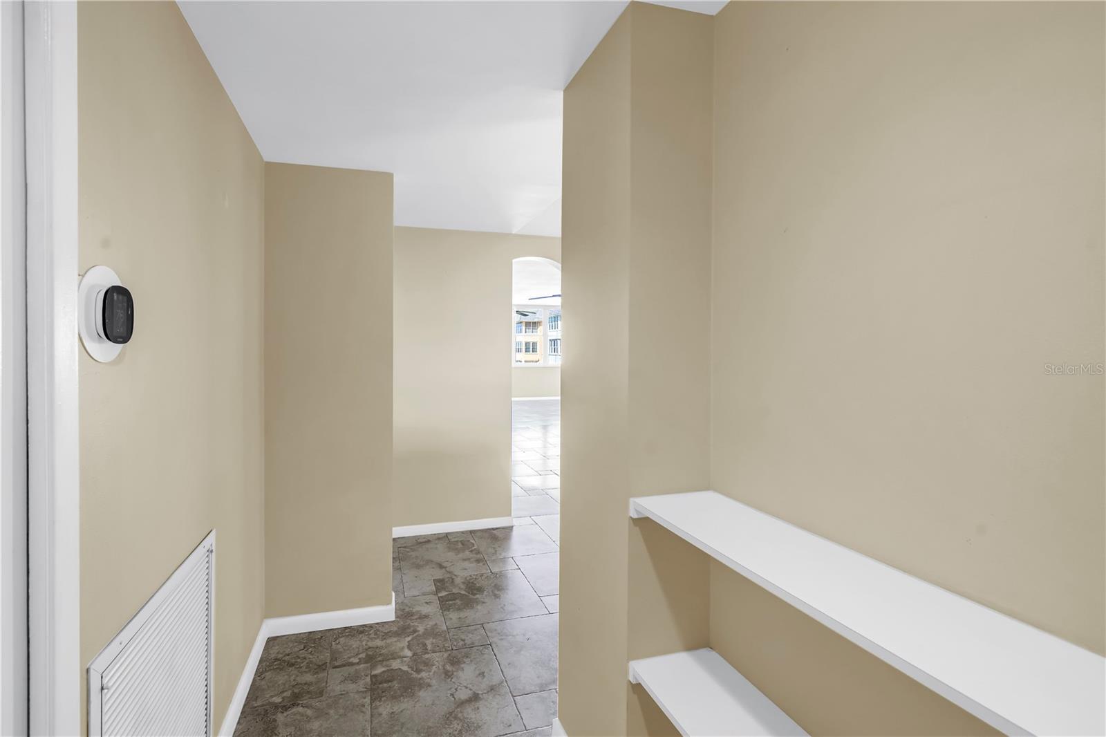 5108 BRITTANY DR S #908, ST PETERSBURG, FL — photo 11