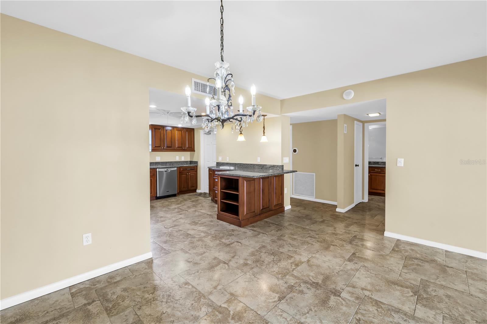 5108 BRITTANY DR S #908, ST PETERSBURG, FL — photo 14