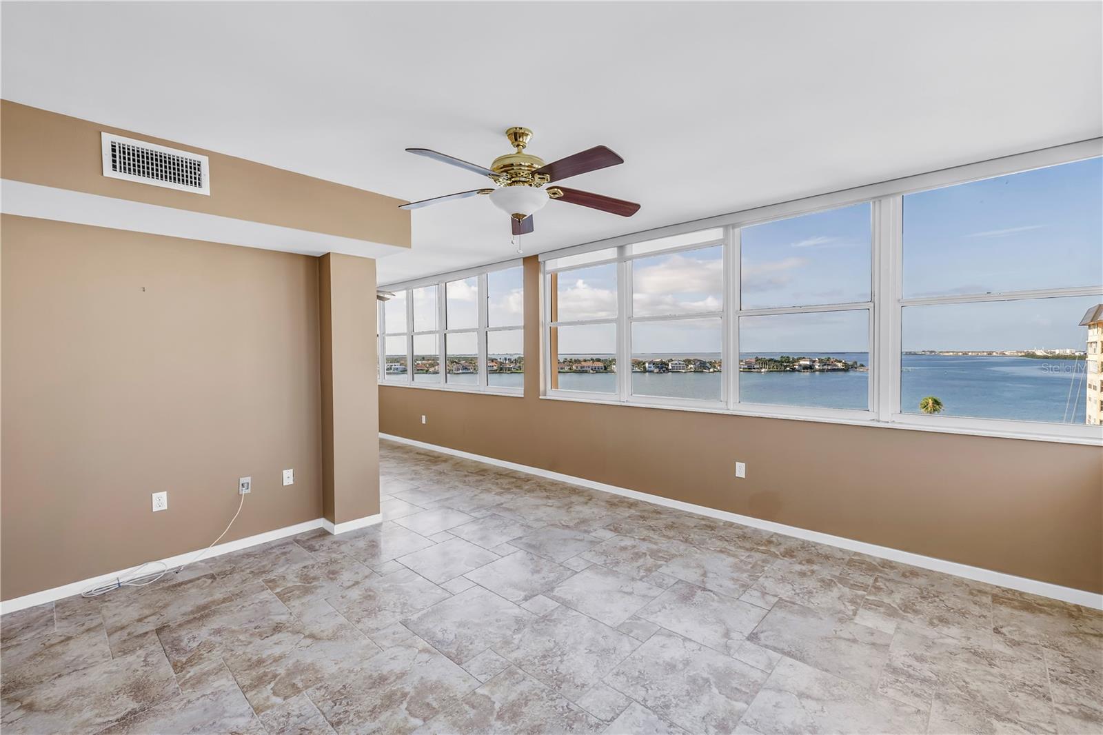5108 BRITTANY DR S #908, ST PETERSBURG, FL — photo 24
