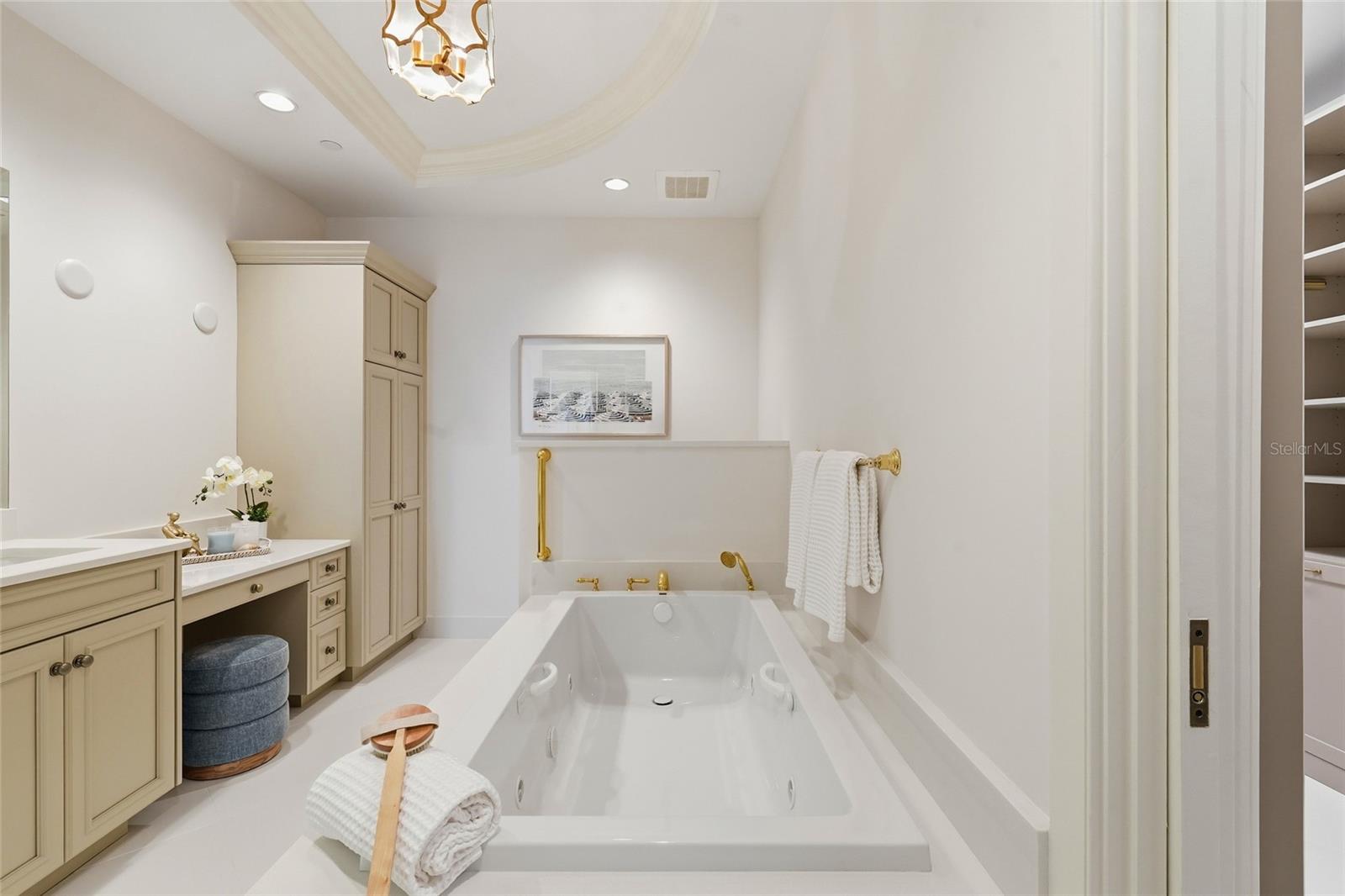 2251 GULF OF MEXICO DR #301, LONGBOAT KEY, FL — photo 53