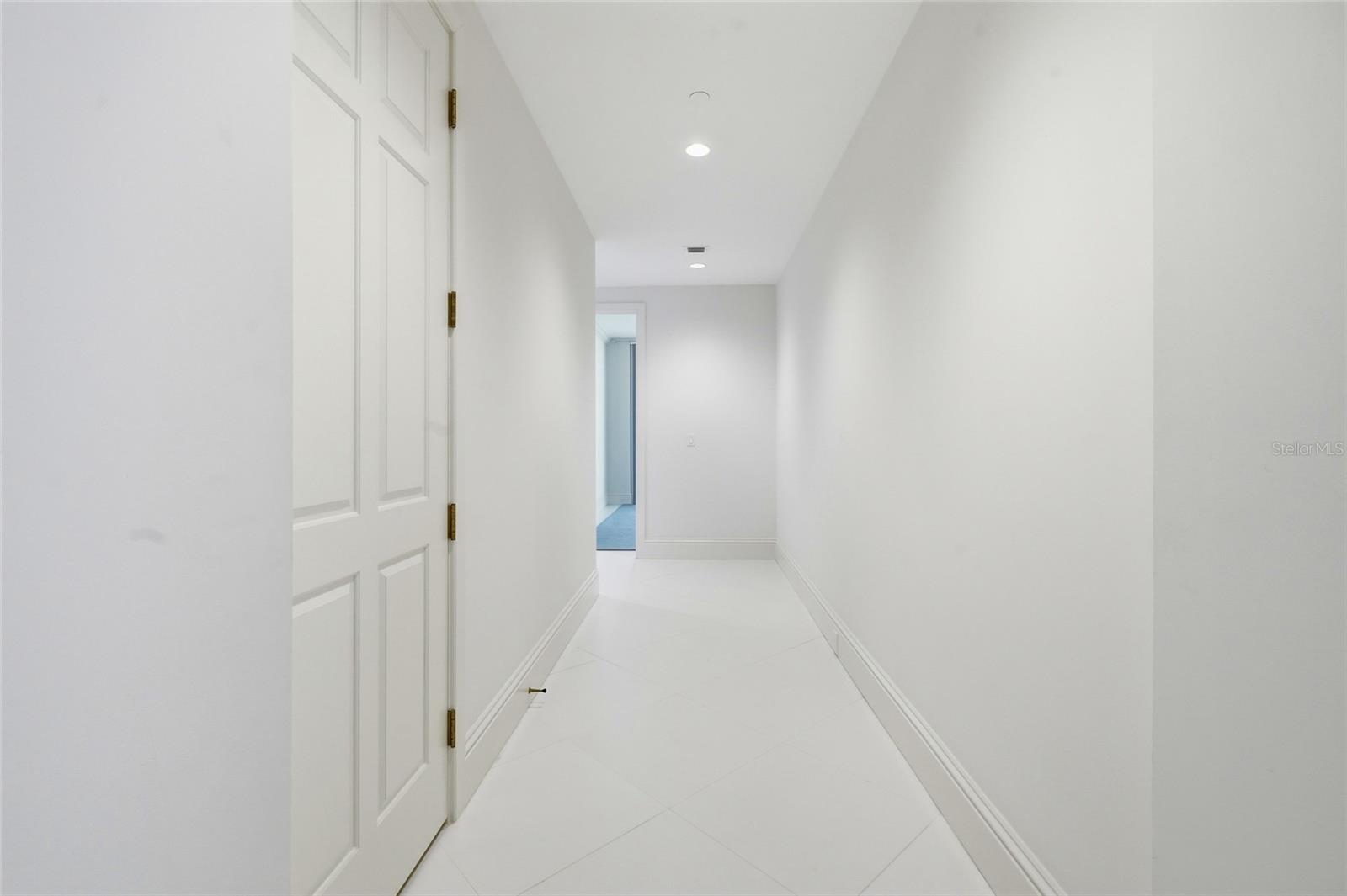 2251 GULF OF MEXICO DR #301, LONGBOAT KEY, FL — photo 57
