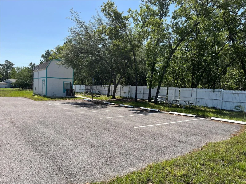 18132 COMMERCIAL WAY, WEEKI WACHEE, FL