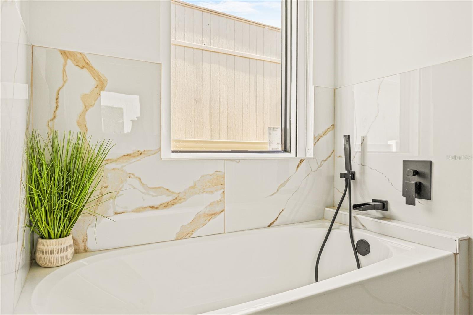 6258 CHORUS DR, MASCOTTE, FL — photo 24