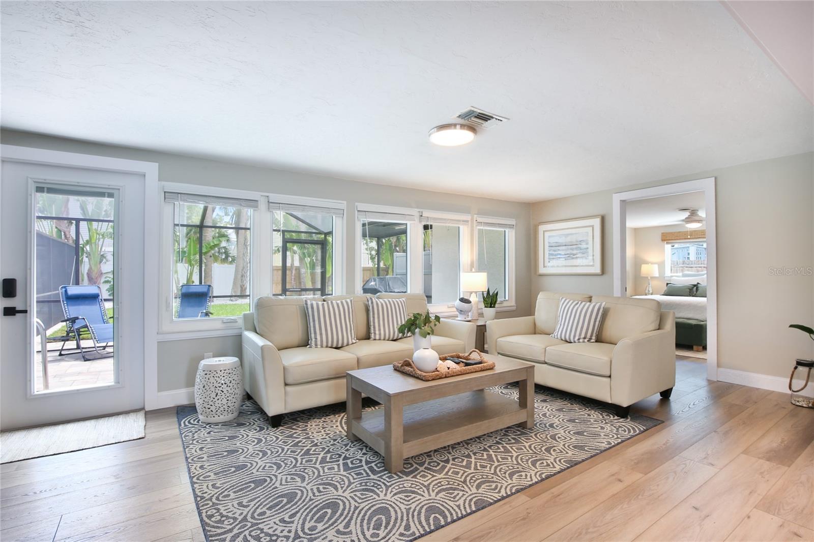 211 ISLAND CIR, SARASOTA, FL — photo 7