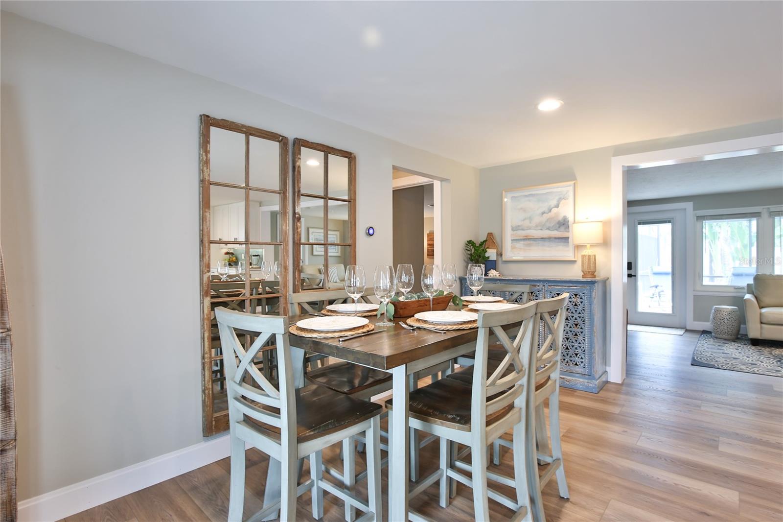 211 ISLAND CIR, SARASOTA, FL — photo 16