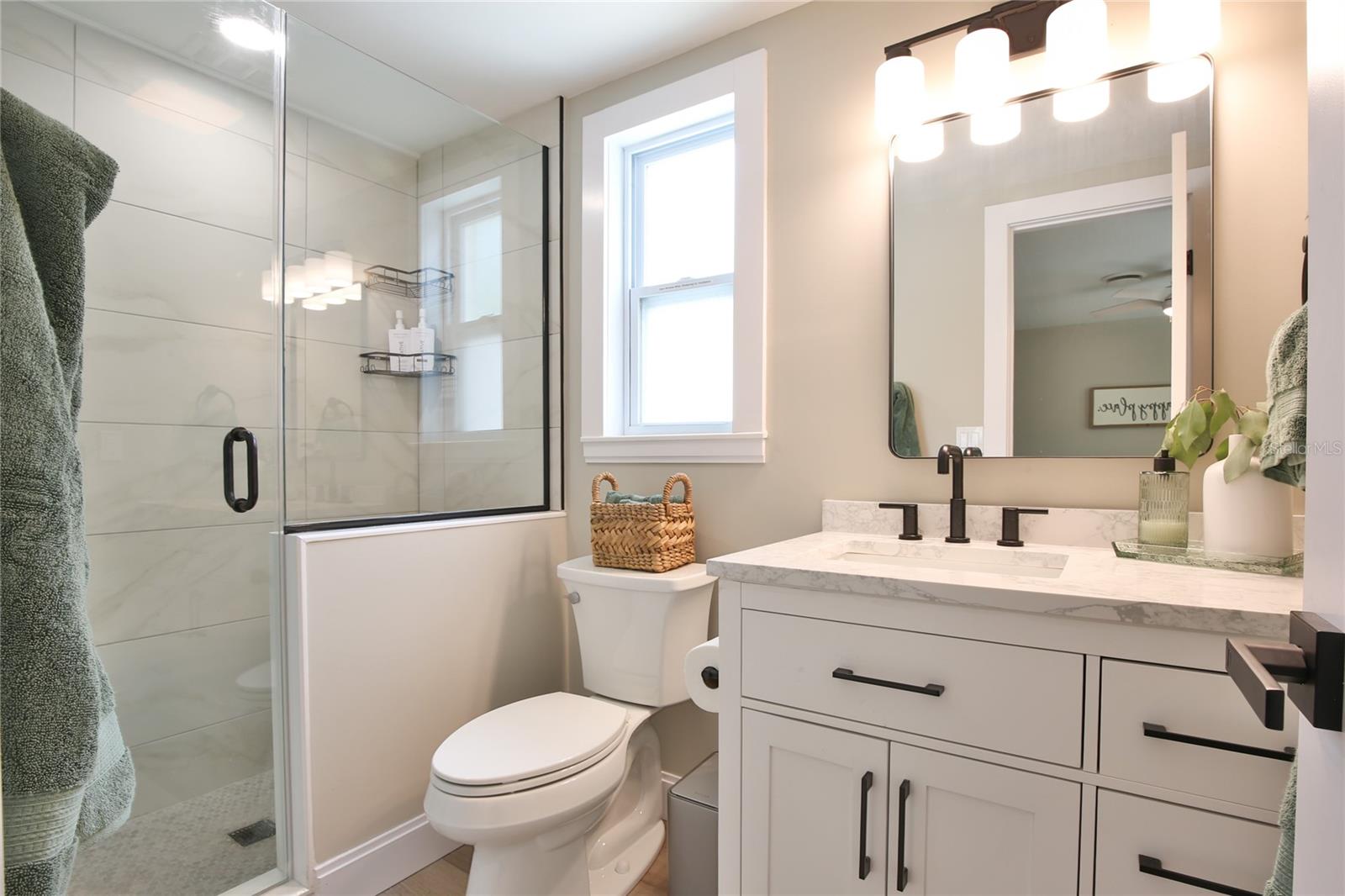 211 ISLAND CIR, SARASOTA, FL — photo 23