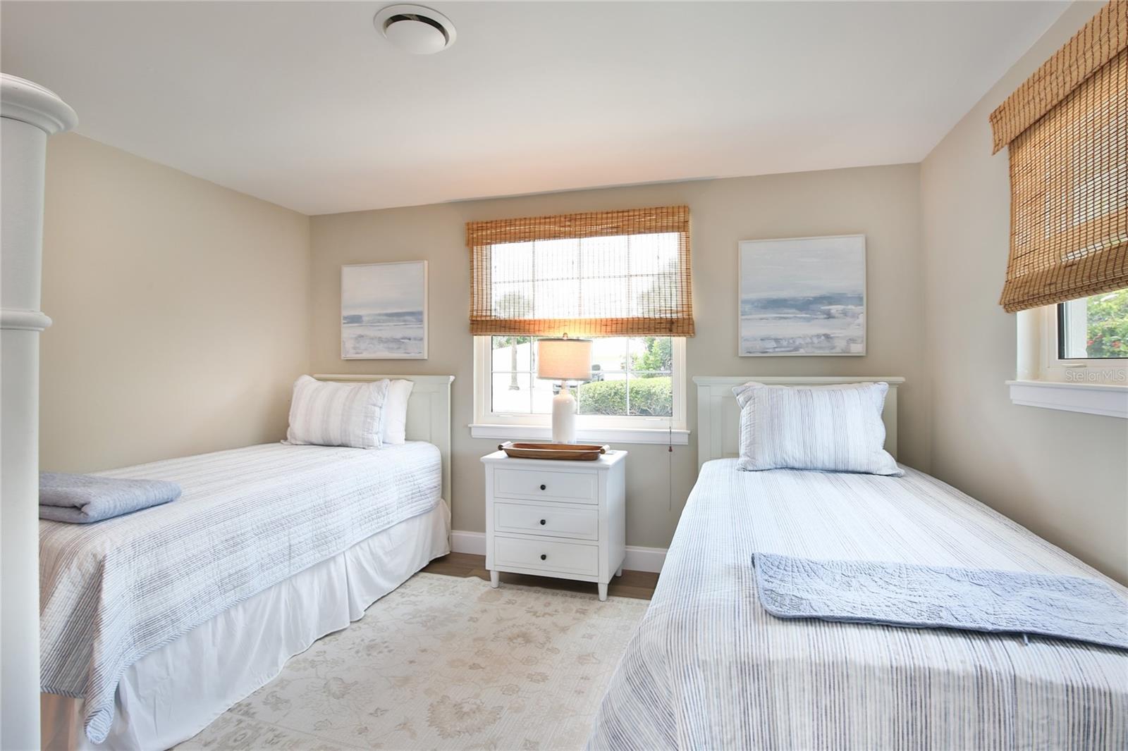 211 ISLAND CIR, SARASOTA, FL — photo 25