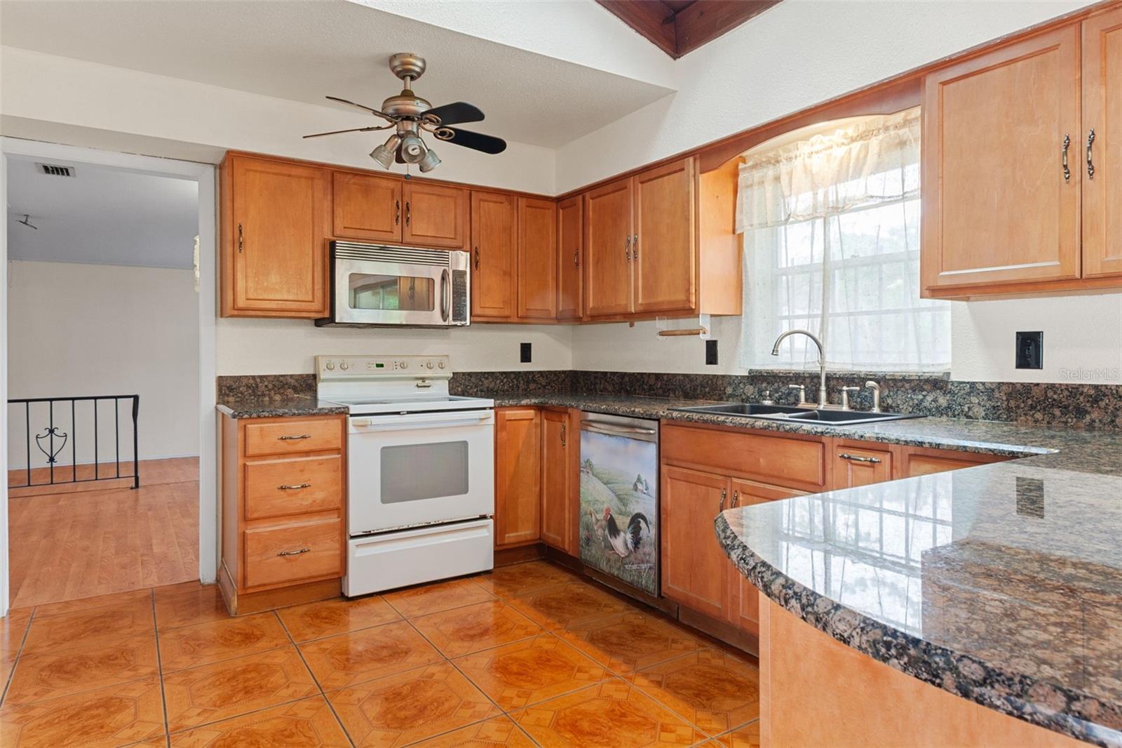 334 MAPLE DR, LONGWOOD, FL — photo 15