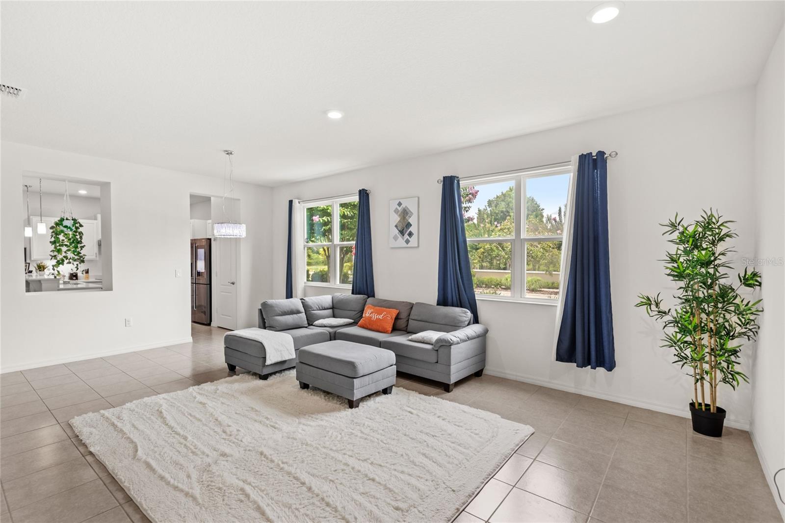 8018 BOWERY DR, WINTER GARDEN, FL — photo 3
