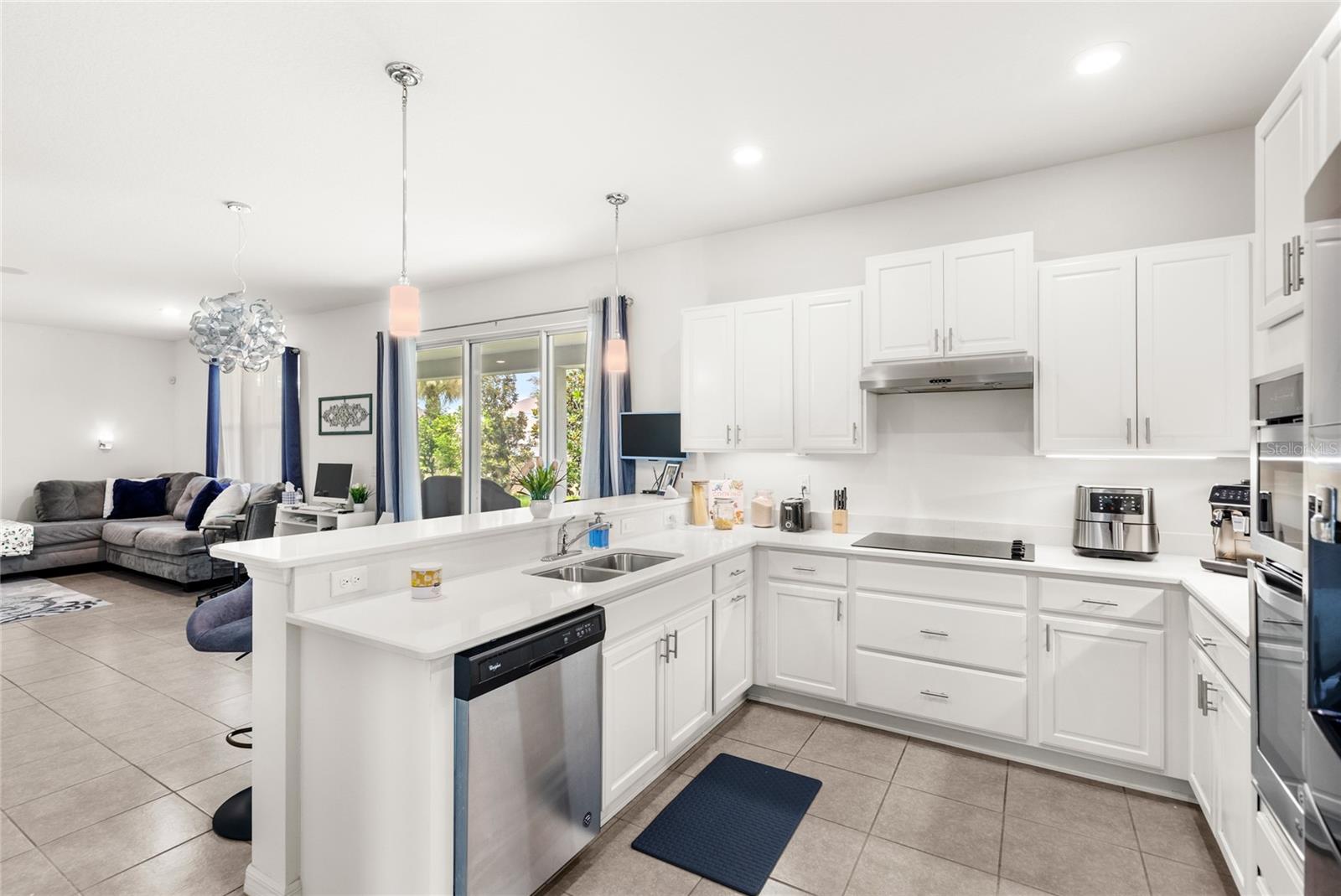 8018 BOWERY DR, WINTER GARDEN, FL — photo 5