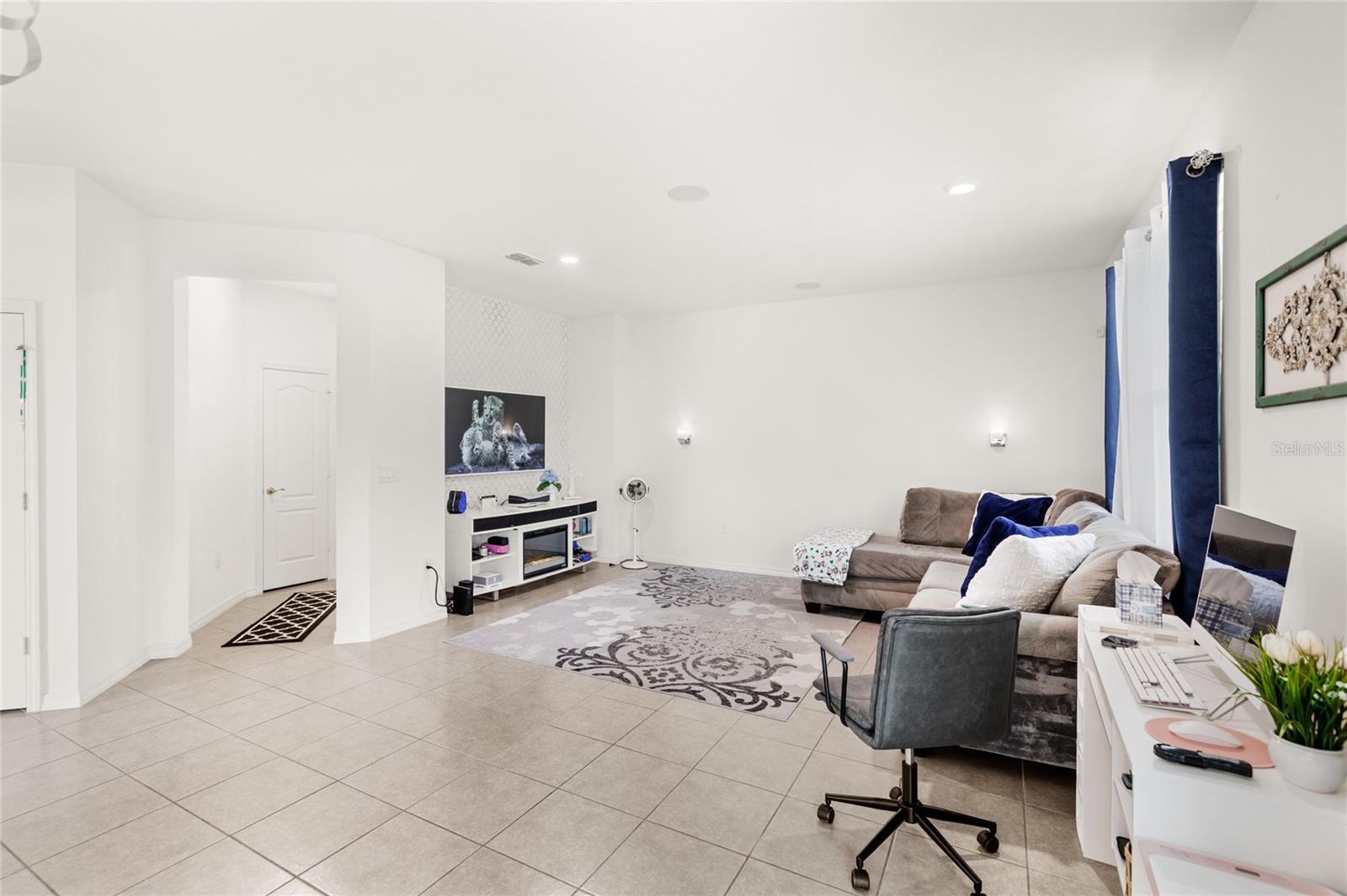 8018 BOWERY DR, WINTER GARDEN, FL — photo 9