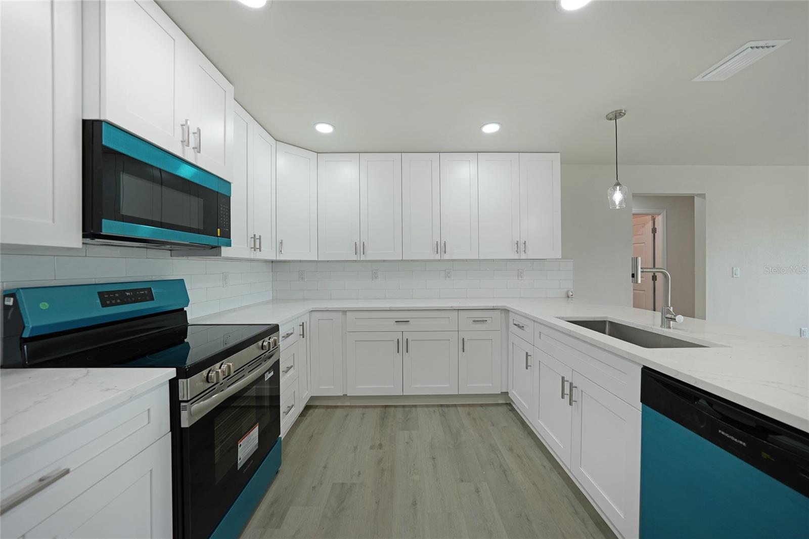 238 BOUNDARY BLVD #3, ROTONDA WEST, FL — photo 15