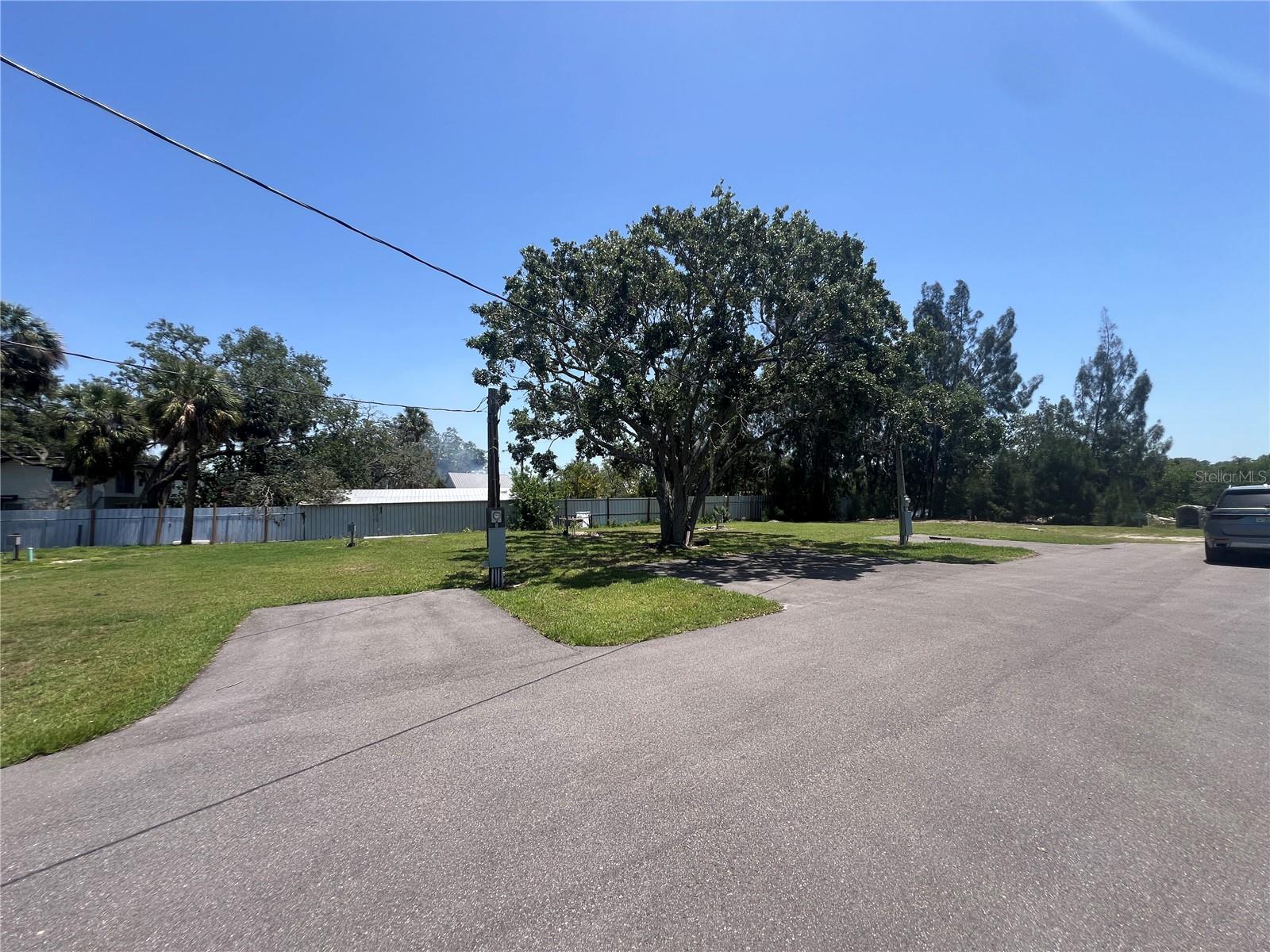 11224 RESTWOOD DR, GIBSONTON, FL — photo 12