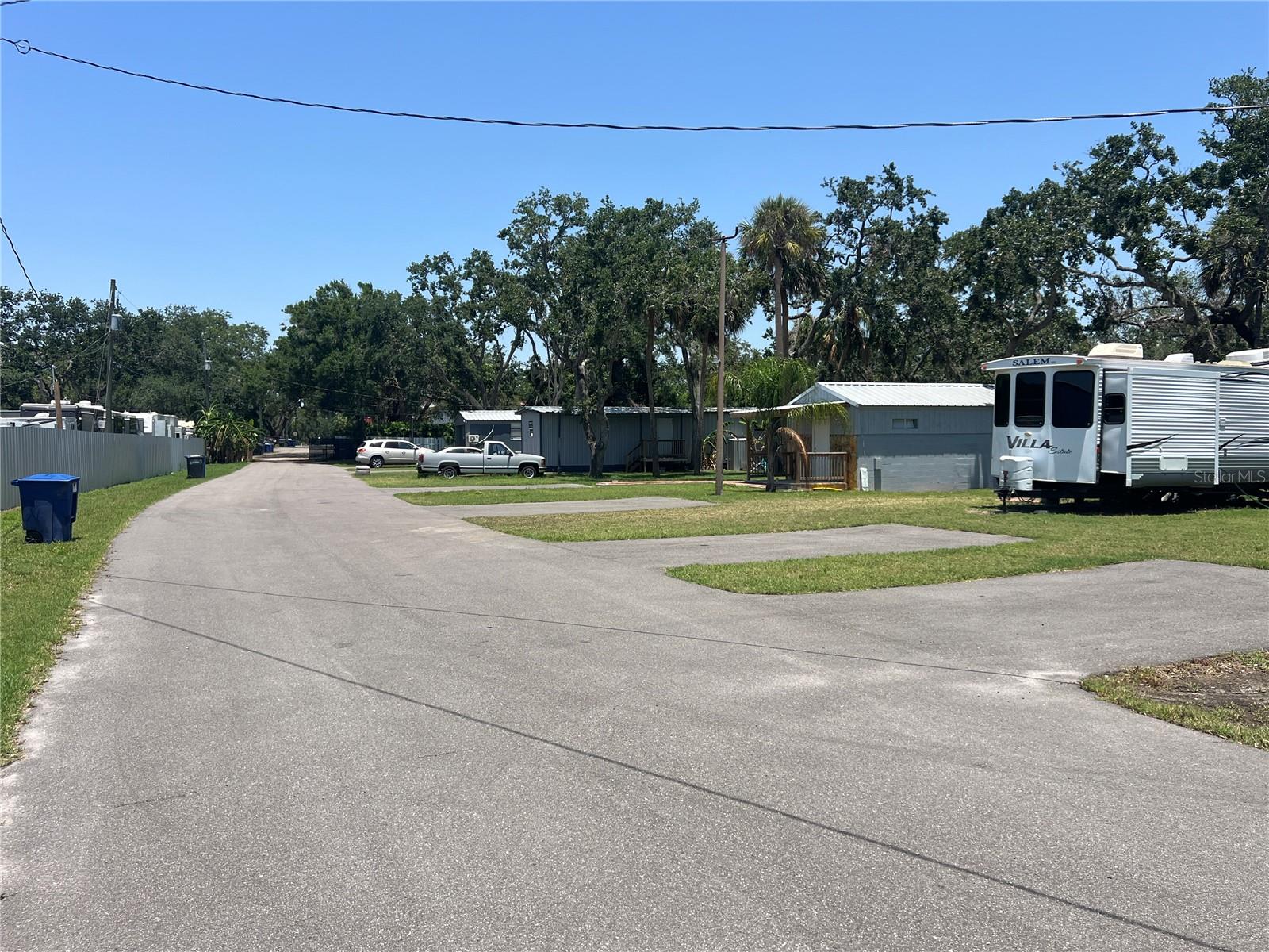 11224 RESTWOOD DR, GIBSONTON, FL — photo 14