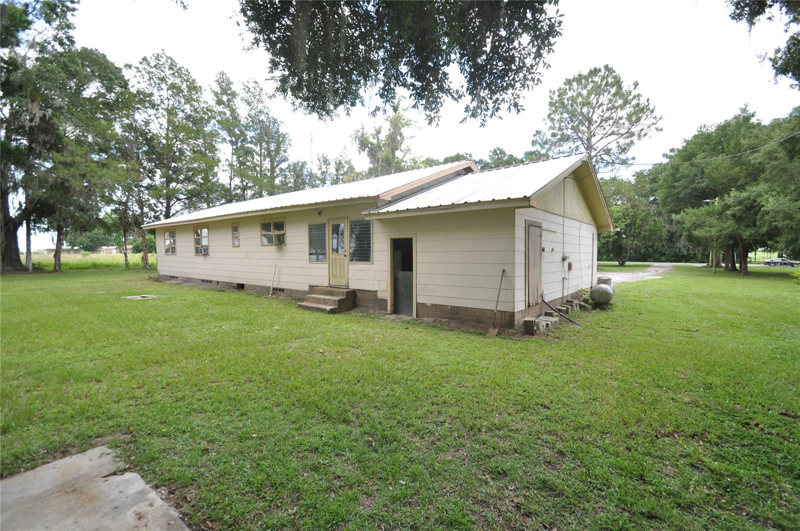 18491 NE STATE ROAD 121, WILLISTON, FL — photo 5