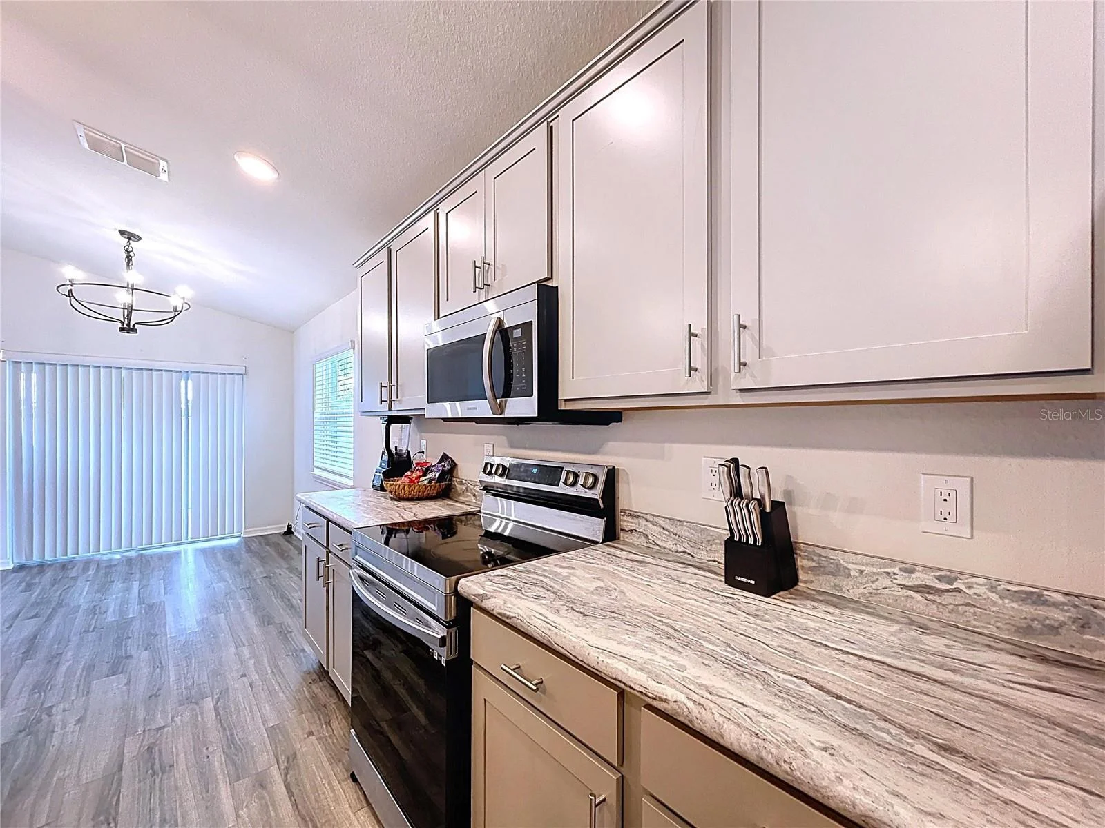 517 SCENIC BLUFF BLVD, LAKE WALES, FL — photo 13