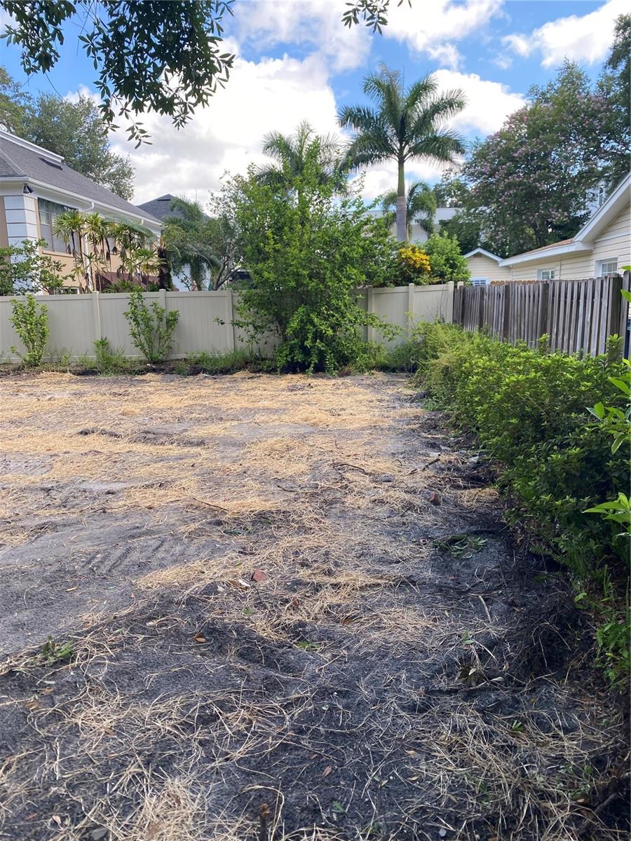 2310 S HESPERIDES ST, TAMPA, FL — photo 2