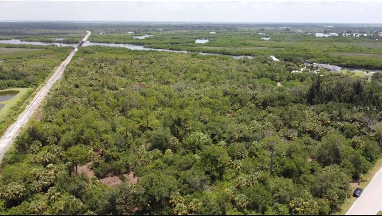 7022 RIVERSIDE DR, PUNTA GORDA, FL — photo 13