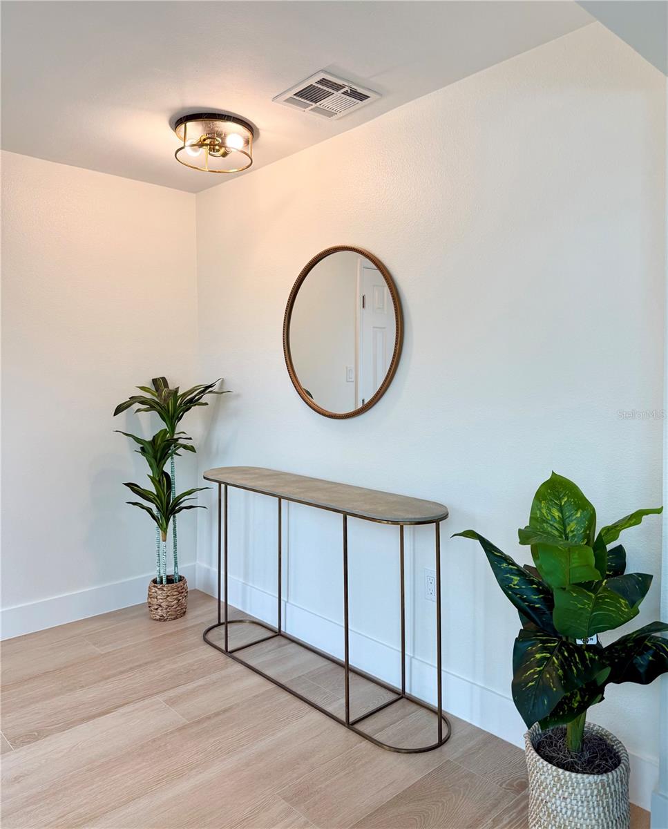 156 N BLVD OF THE PRESIDENTS, SARASOTA, FL — photo 4