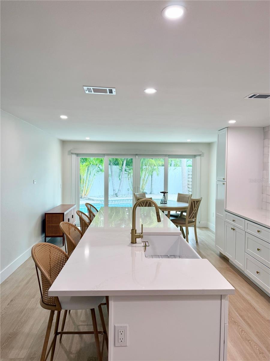 156 N BLVD OF THE PRESIDENTS, SARASOTA, FL — photo 10