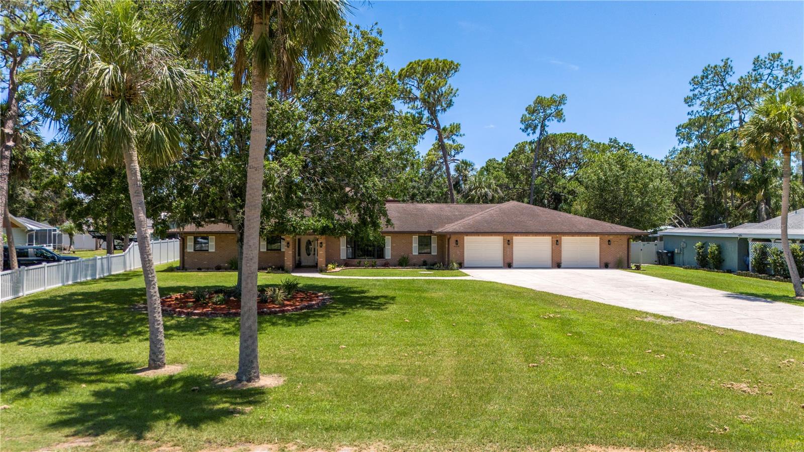 404 DICKMAN DR SW, RUSKIN, FL