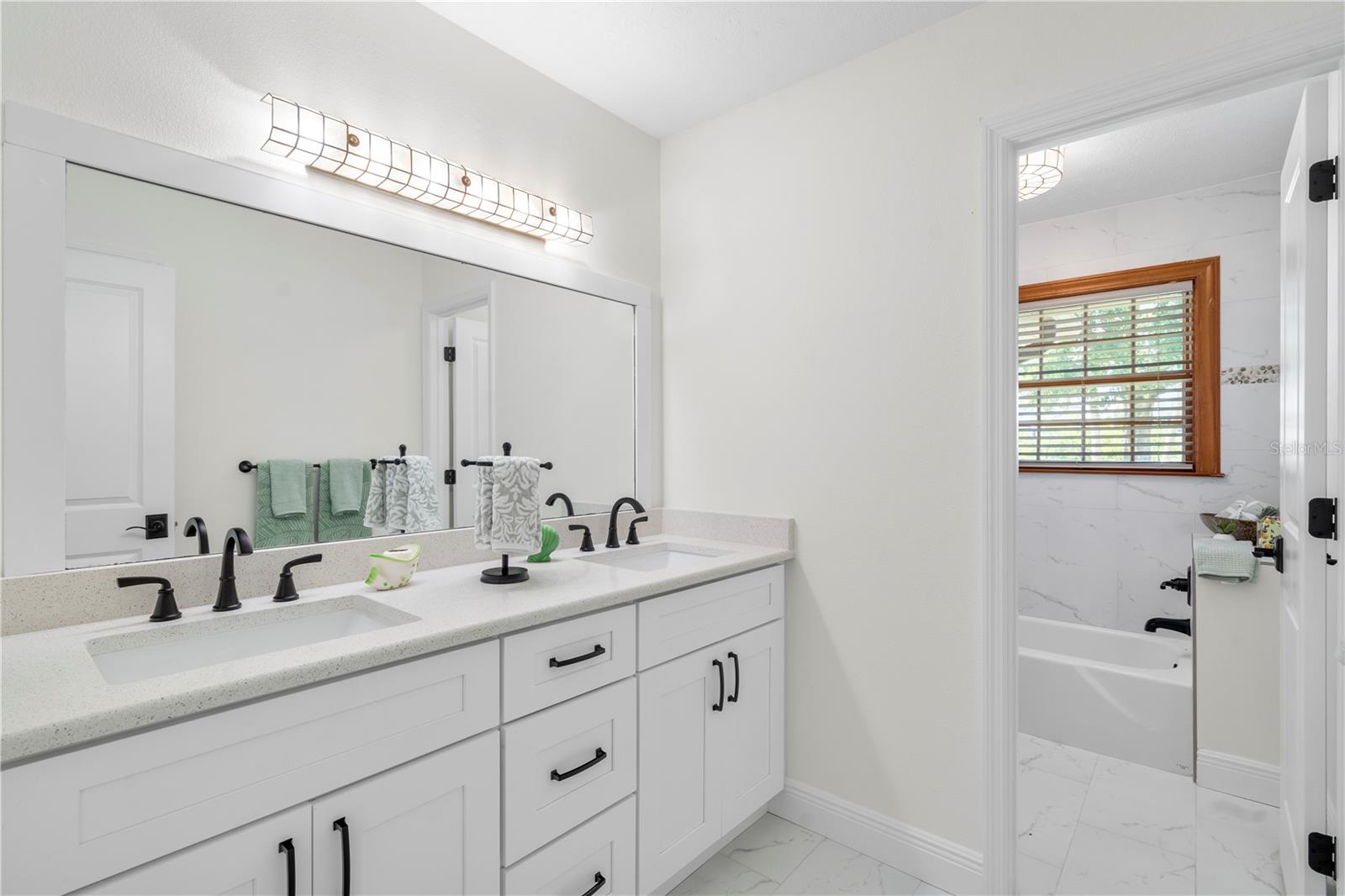 404 DICKMAN DR SW, RUSKIN, FL — photo 10
