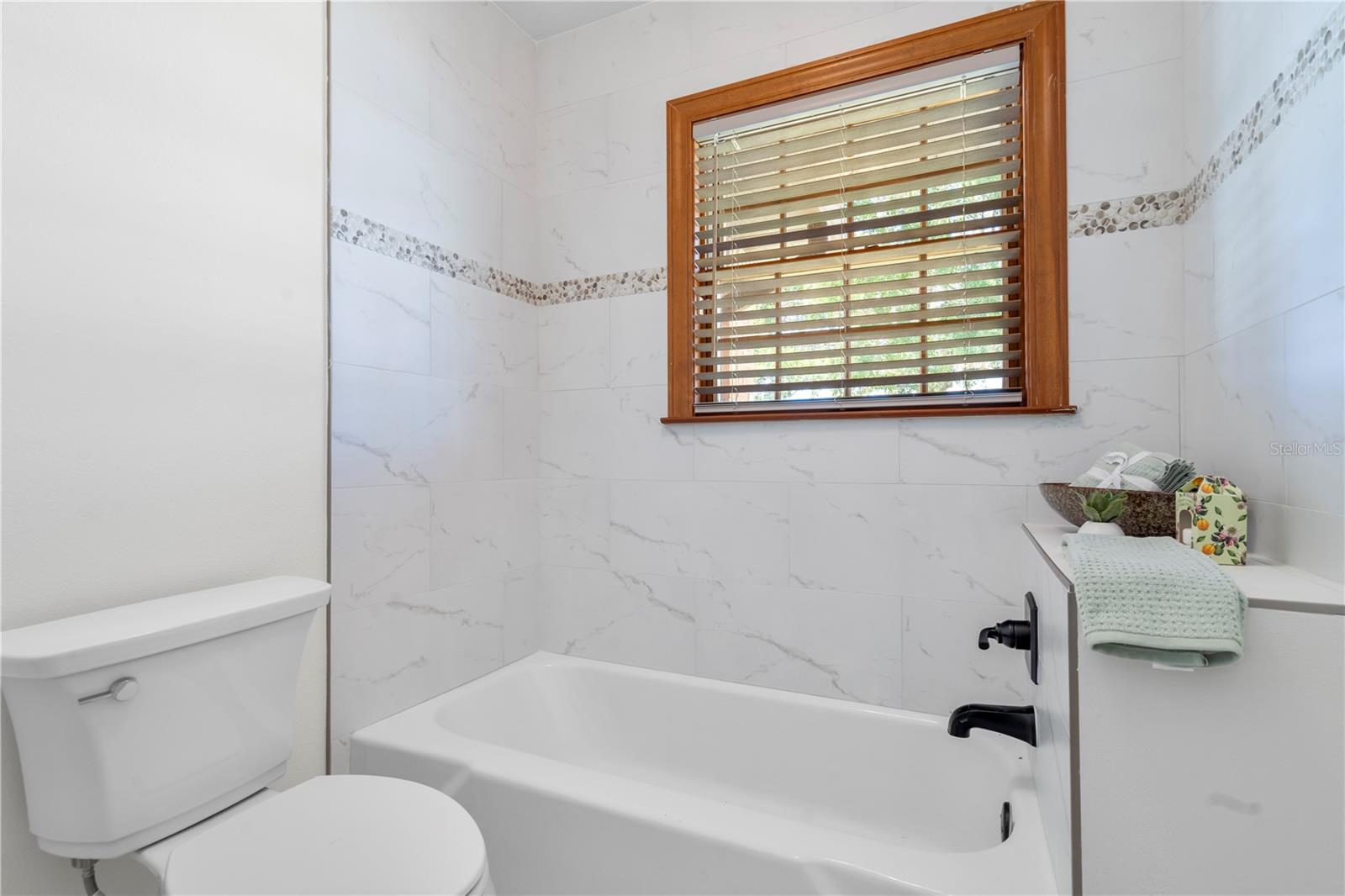 404 DICKMAN DR SW, RUSKIN, FL — photo 12