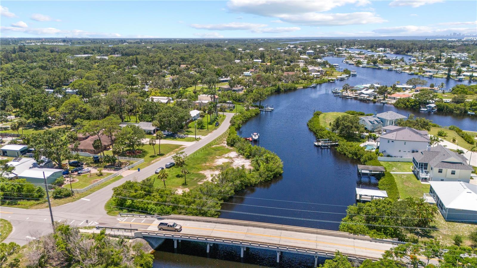 404 DICKMAN DR SW, RUSKIN, FL — photo 89