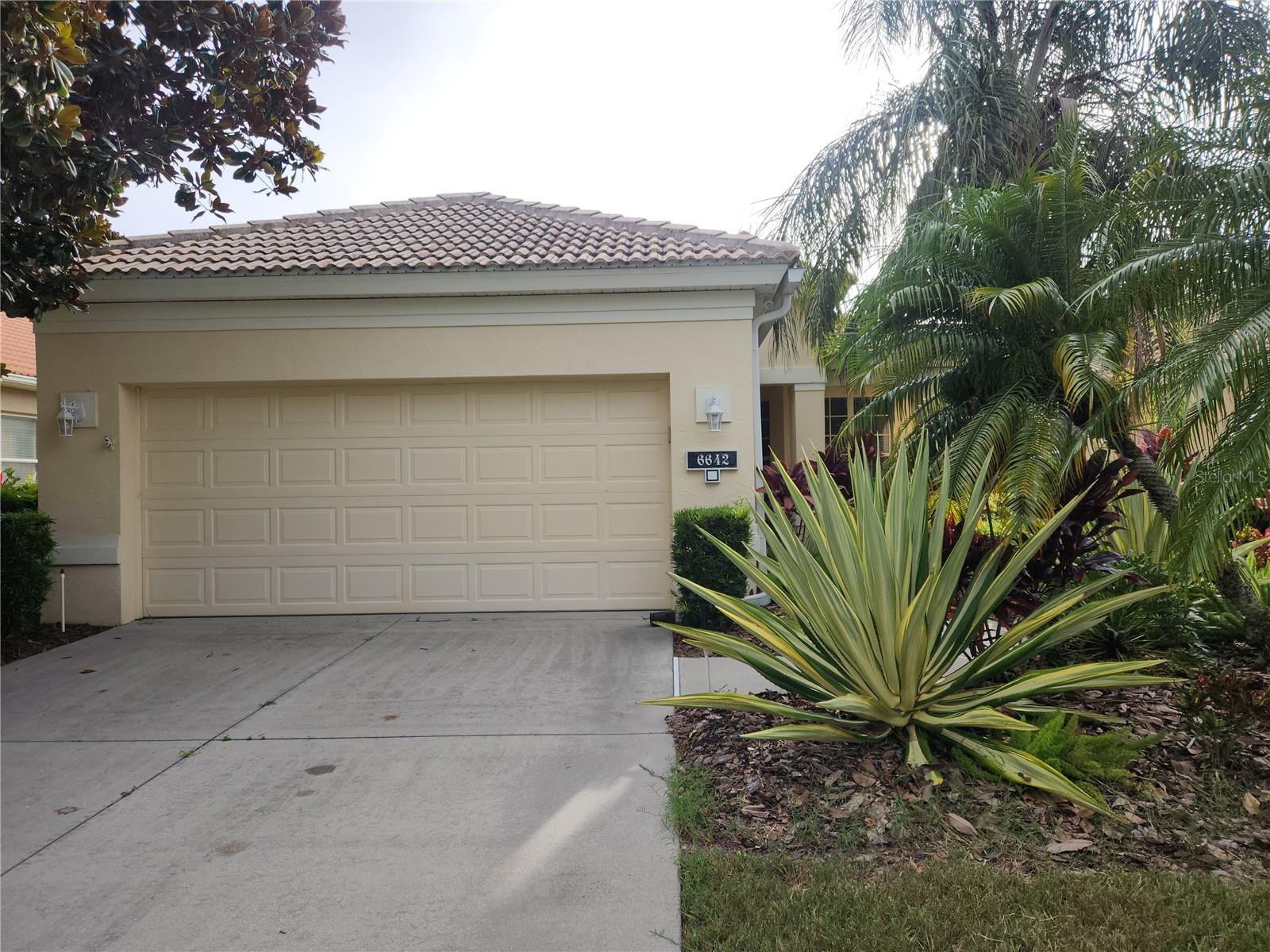 6642 TAILFEATHER WAY, BRADENTON, FL