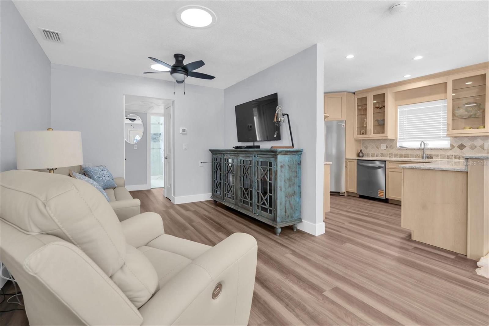 528 77TH AVE, ST PETE BEACH, FL — photo 9