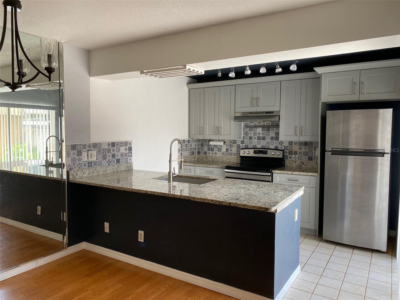 2942 POPLAR AVE, LEESBURG, FL — photo 40