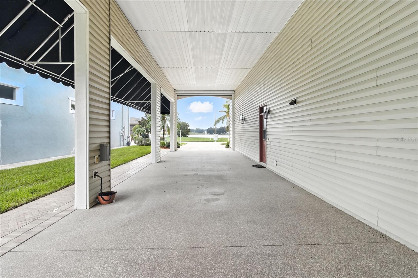 529 MEANDERING WAY, POLK CITY, FL — photo 8