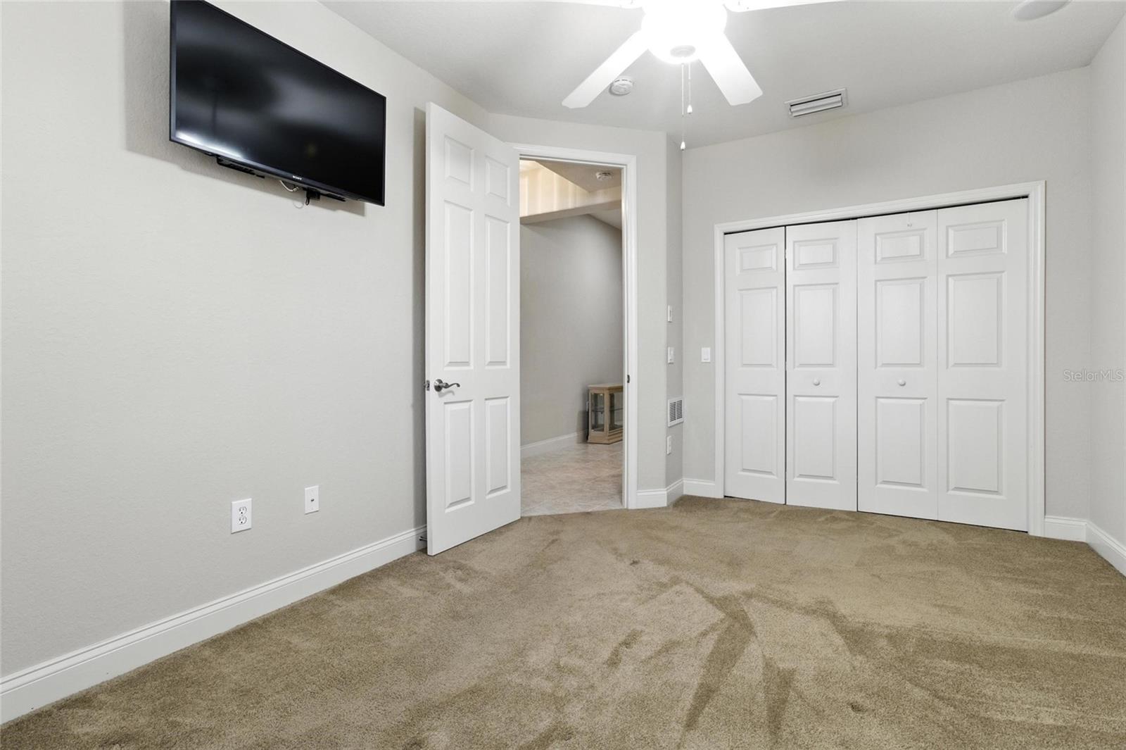 529 MEANDERING WAY, POLK CITY, FL — photo 16