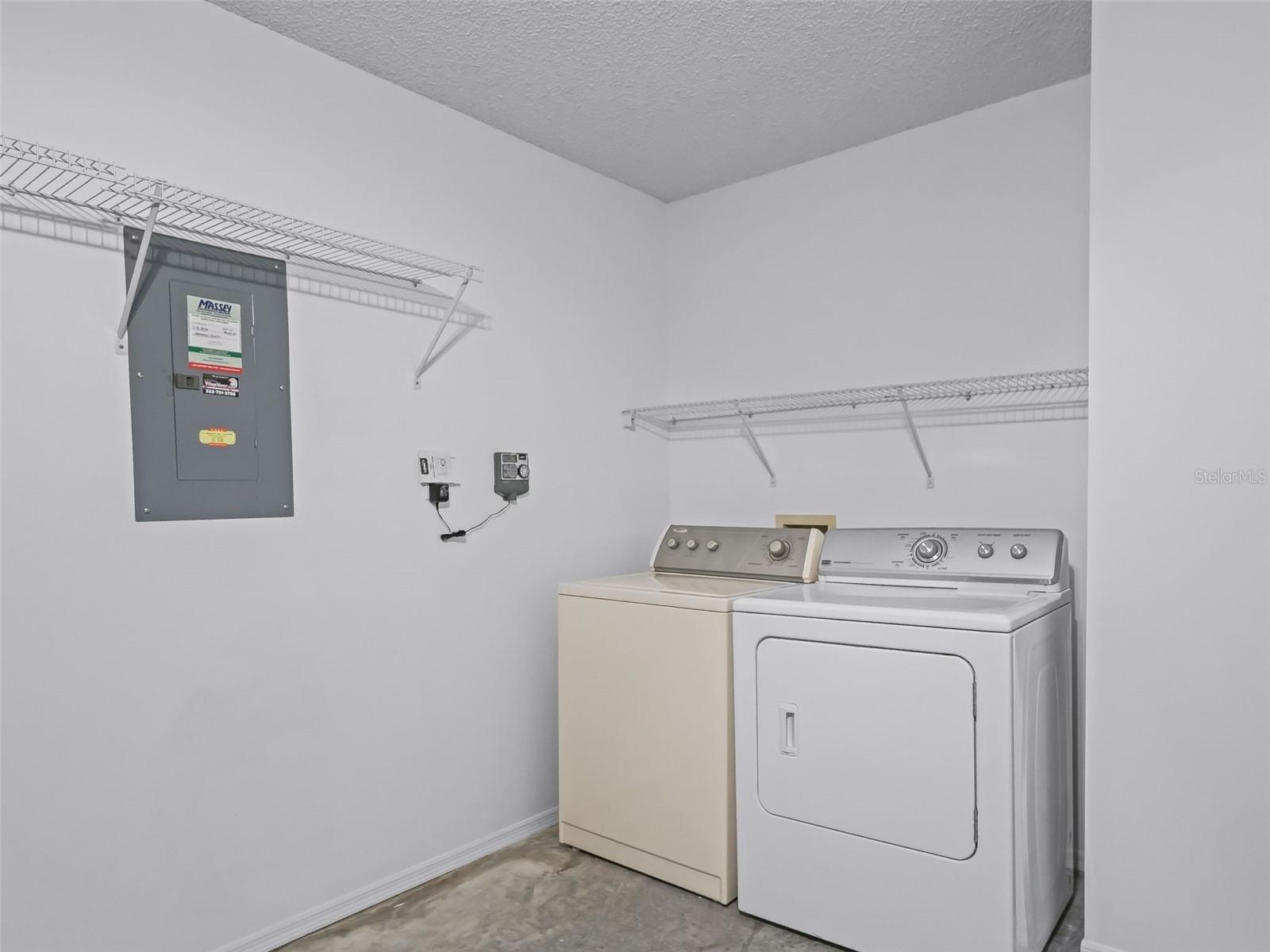 220 ESTRADA PL, THE VILLAGES, FL — photo 31