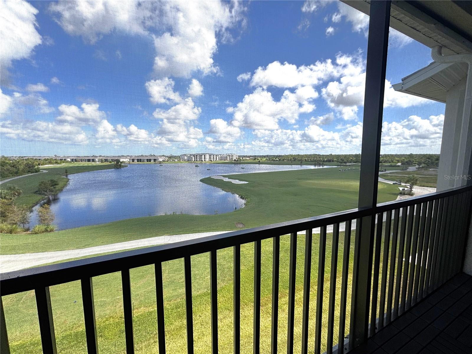 12140 WELLEN GOLF ST #404, VENICE, FL