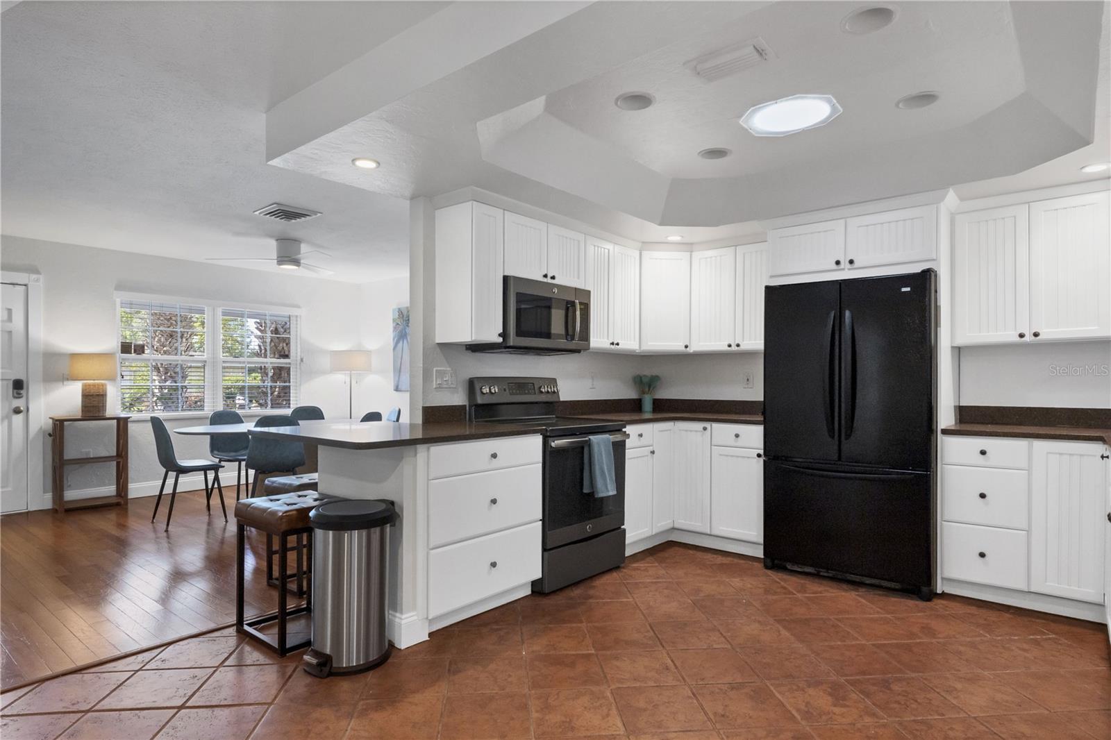 2469 WALDEMERE ST, SARASOTA, FL — photo 9