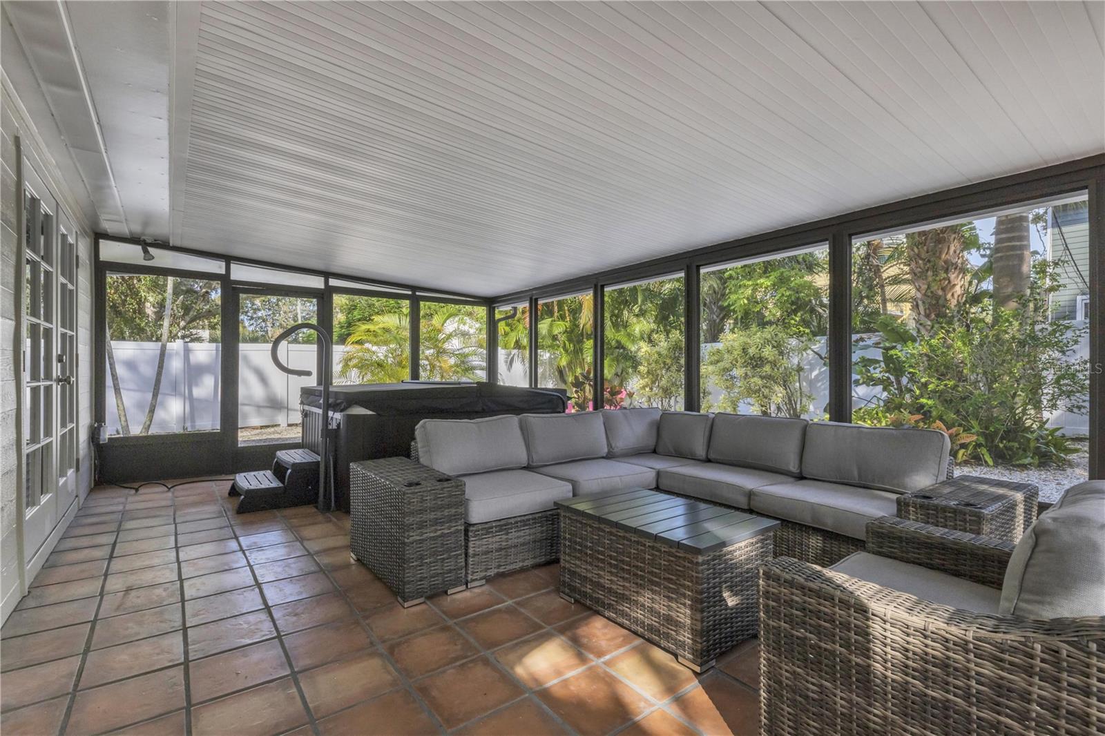 2469 WALDEMERE ST, SARASOTA, FL — photo 15