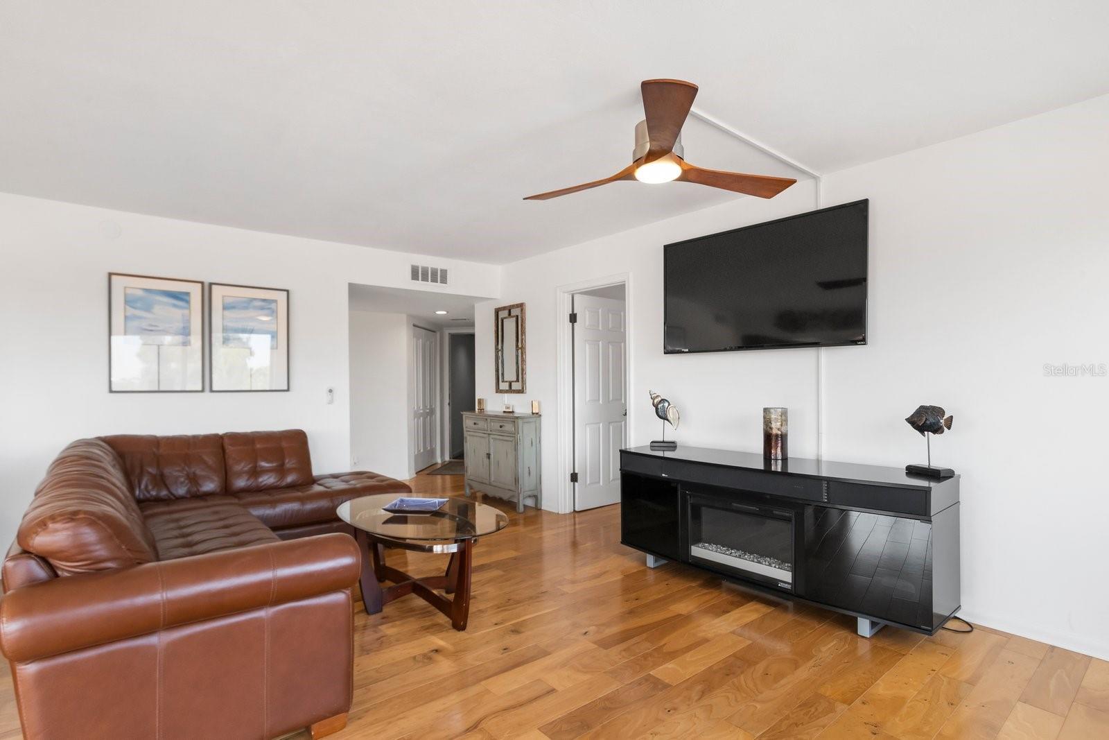 6269 PALMA DEL MAR BLVD S #302, ST PETERSBURG, FL — photo 3