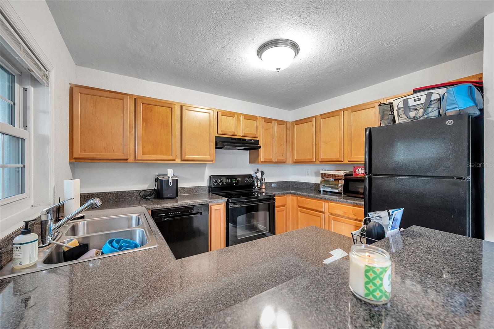 121 SEAHORSE DR SE #A, ST PETERSBURG, FL — photo 8