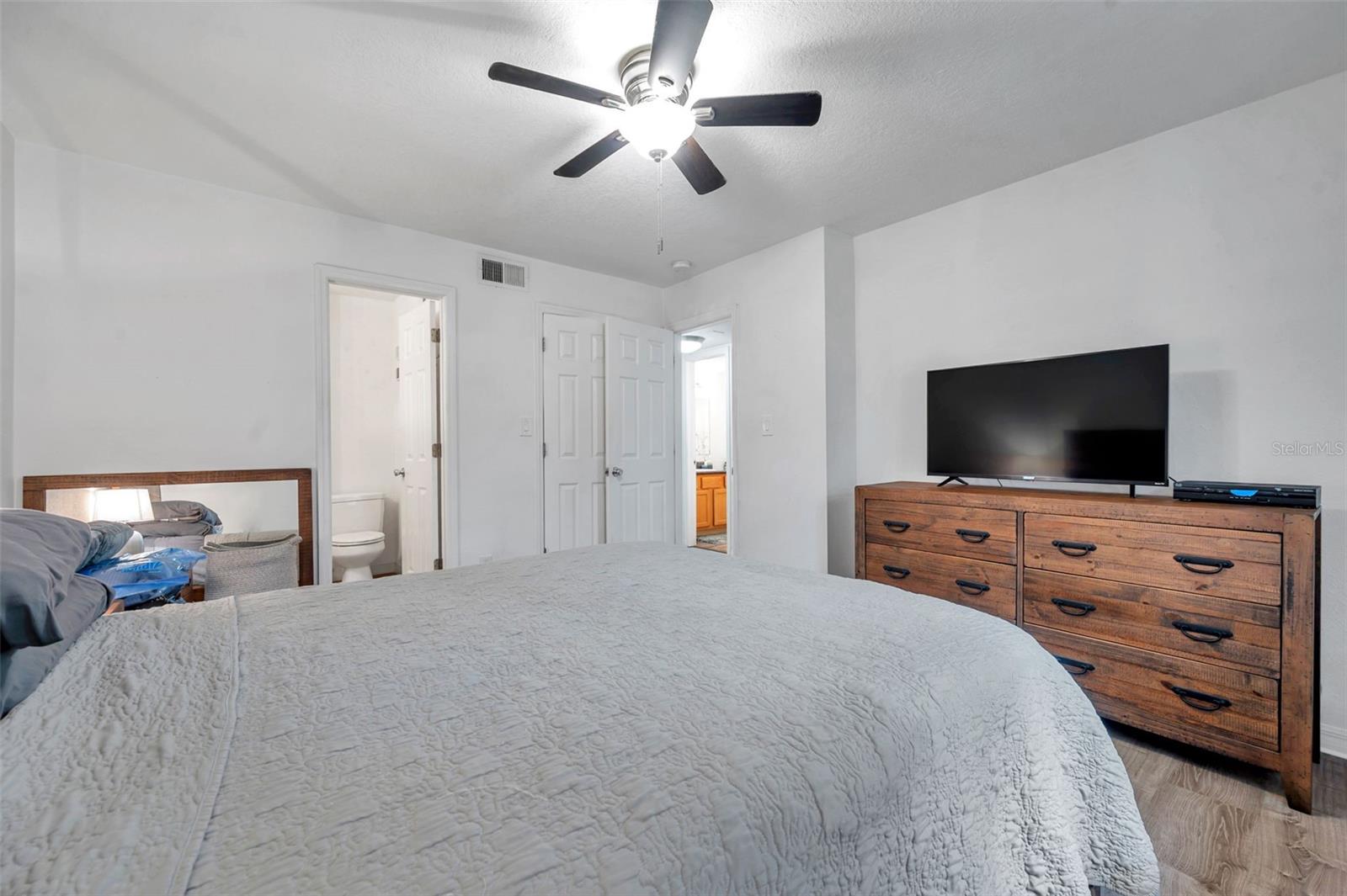 121 SEAHORSE DR SE #A, ST PETERSBURG, FL — photo 14