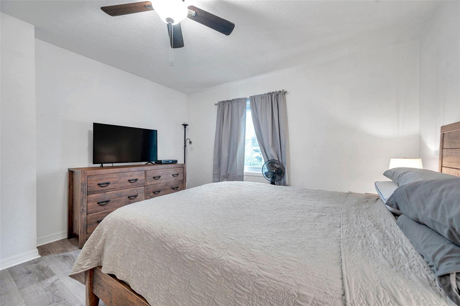 121 SEAHORSE DR SE #A, ST PETERSBURG, FL — photo 16