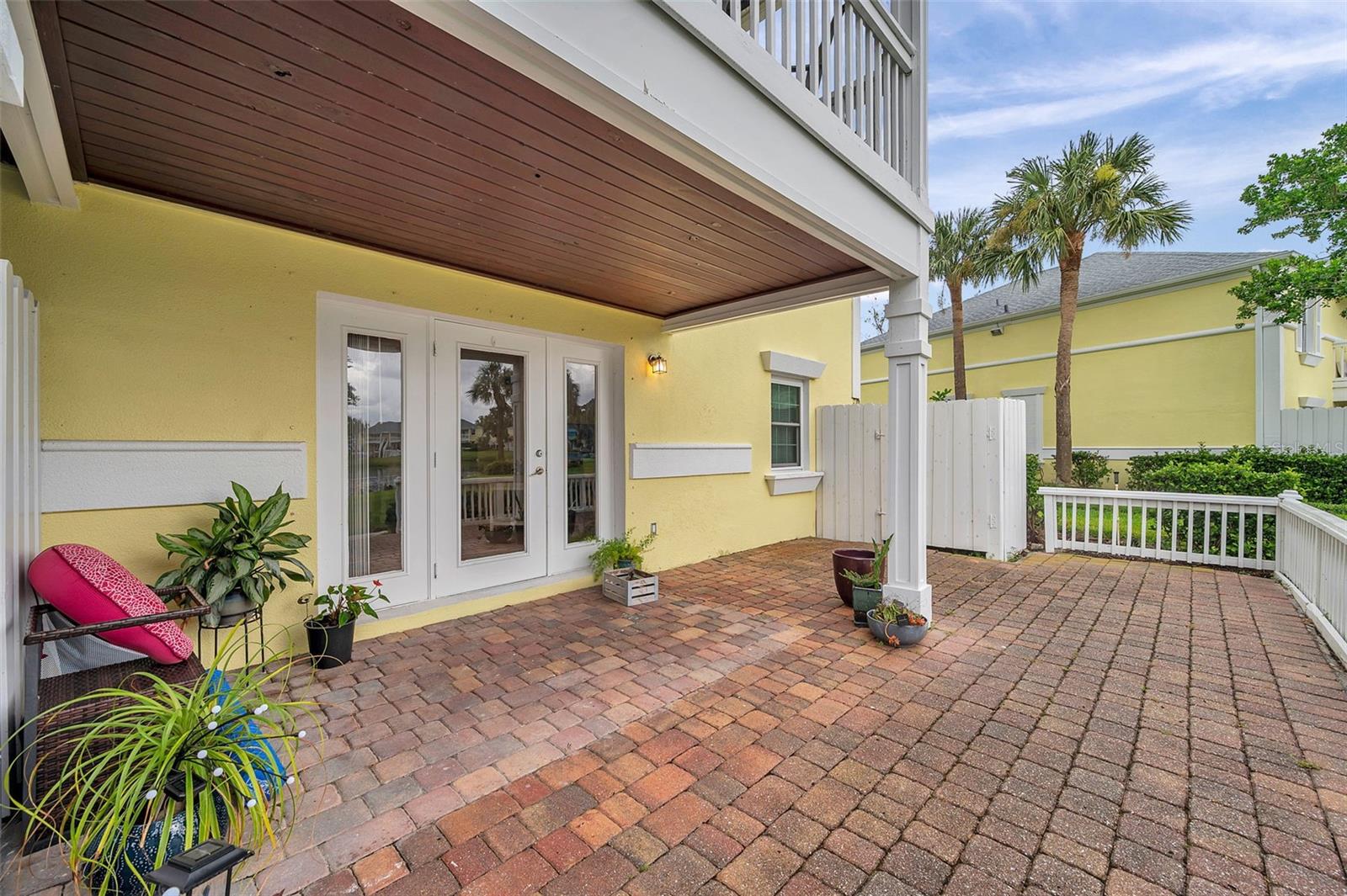 121 SEAHORSE DR SE #A, ST PETERSBURG, FL — photo 26
