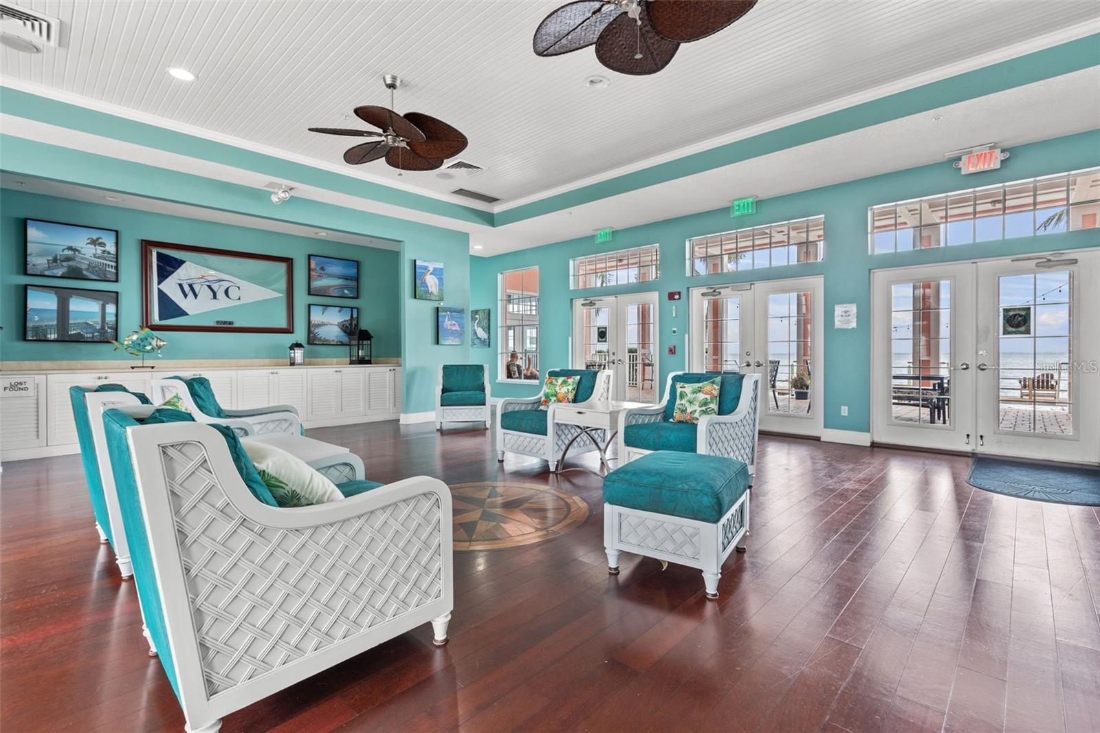 121 SEAHORSE DR SE #A, ST PETERSBURG, FL — photo 45