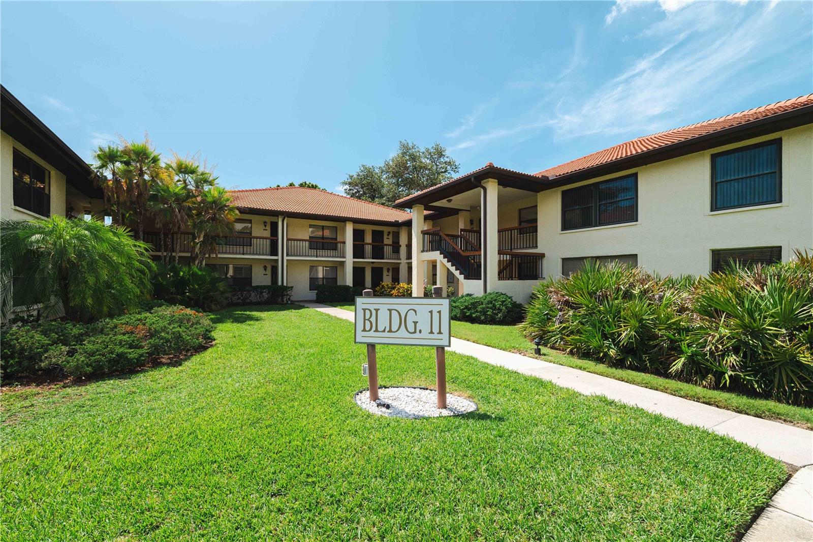 1109 HAMMOCK PINE BLVD, CLEARWATER, FL